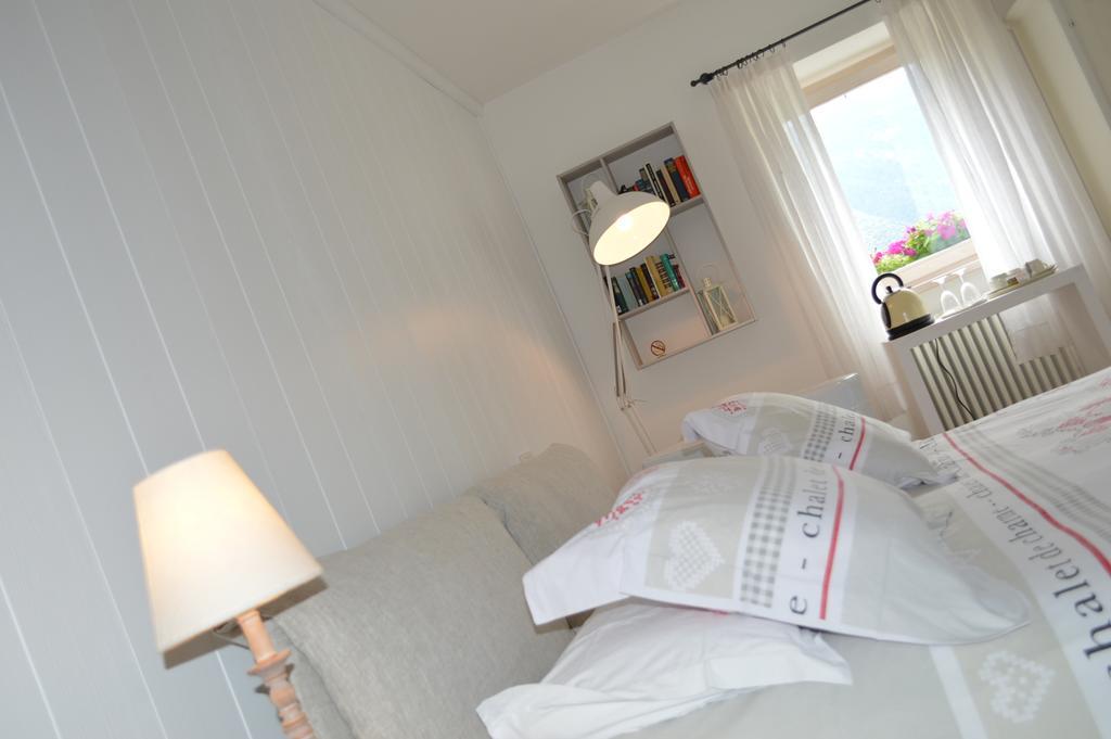 Bed And Breakfast Ai Casai Mezzolago Eksteriør bilde